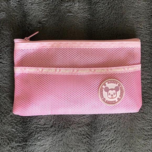 ⭐ 3 FOR $20 ⭐ Disney Mickey Mouse Pencil Case - Picture 1 of 5